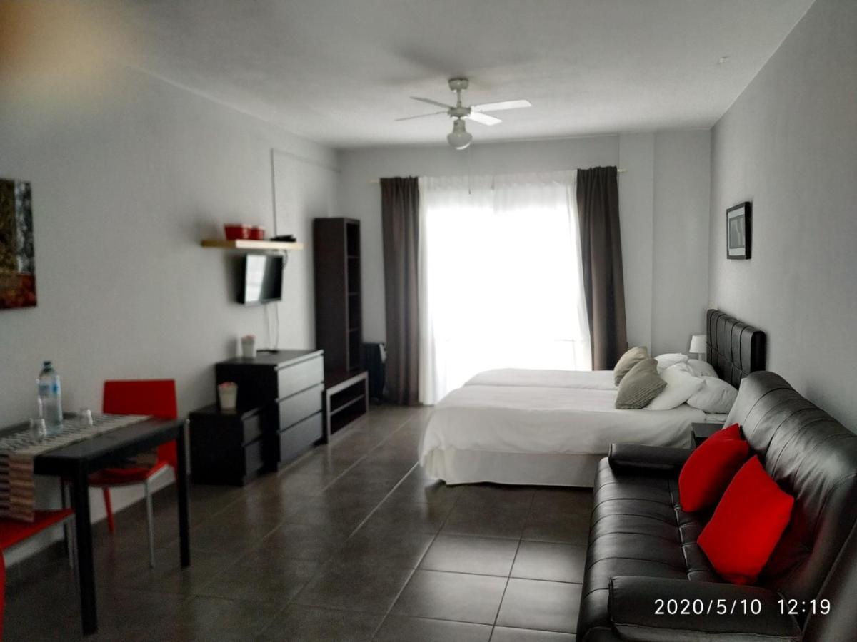 Apartamentos El Patio Los Llanos De Aridane Exterior foto